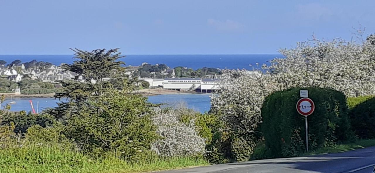 Appartement Proche Bord De Mer Plougasnou Kültér fotó